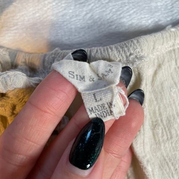 Sim & Sam Women's Beige Tiered Ruffle Strap Tank Top Size L‎ - Picture 2 of 2